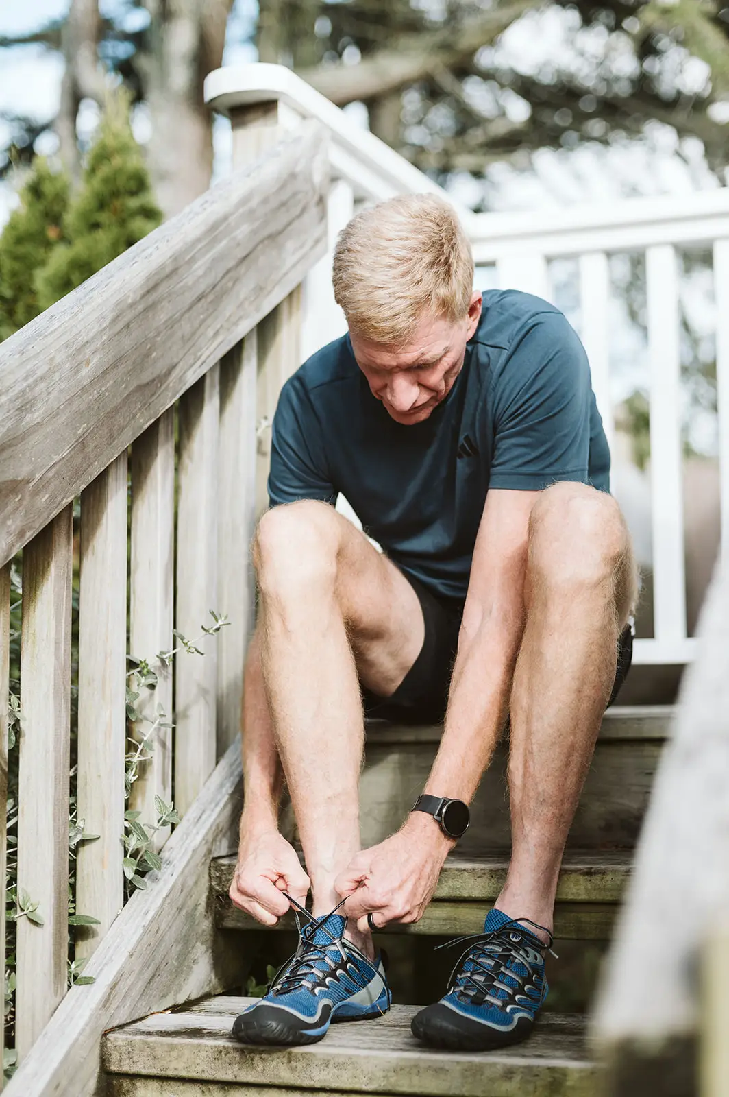 Man preparing to exercise during recovery after cancer treatment